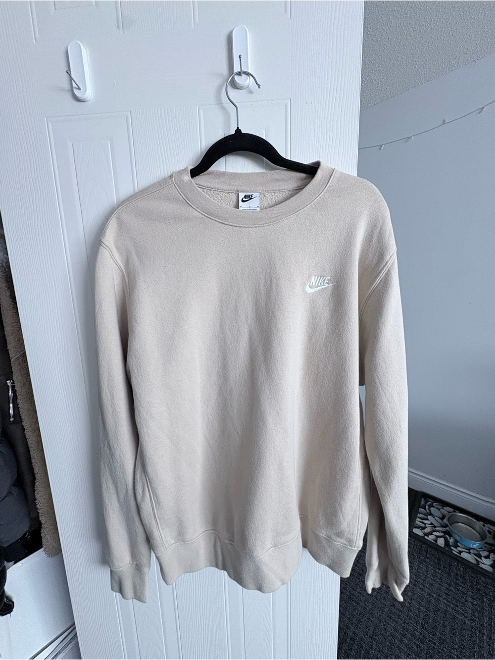 Nike Men's Beige Crewneck Sweatshirt with White Logo
